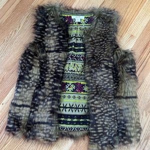 Faux Fur vest 🐅